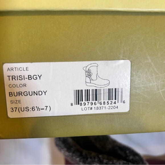 Burgundy and black boots with its original box - Picture 2 of 9